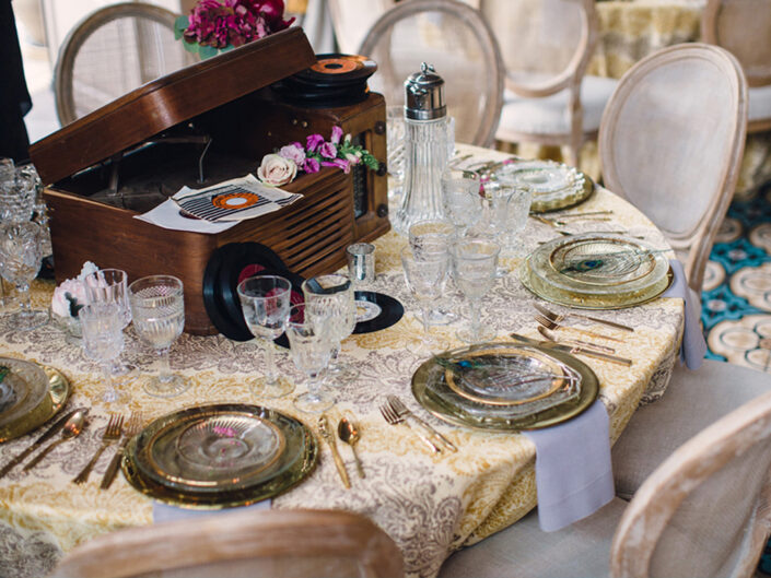 VINTAGE CHIC CELEBRATION